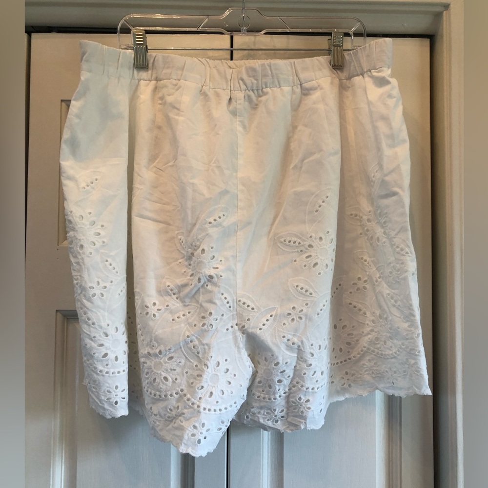 Eloquii white eyelet cotton, high waist shorts with white lining, never worn, 20 - Picture 2 of 13